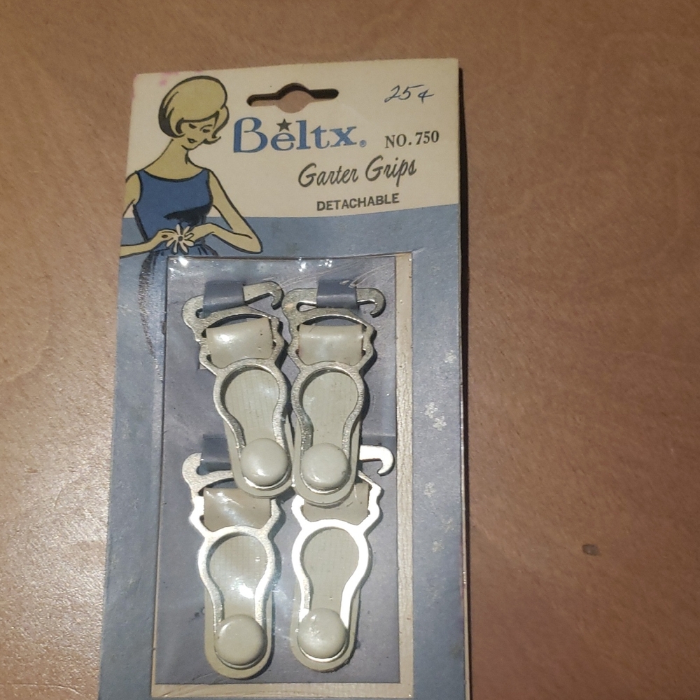 Detachable Garter Grips - White